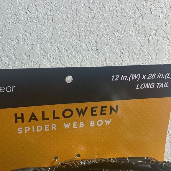 New Holiday Halloween Decor Black Silver Spider Web Large Bow 12 in width - Picture 2 of 3
